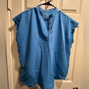 Women’s Blue FIGS Short Sleeve SET